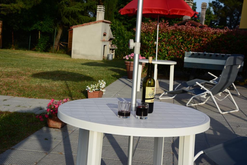 Agriturismo Podere Casalone Limite Экстерьер фото