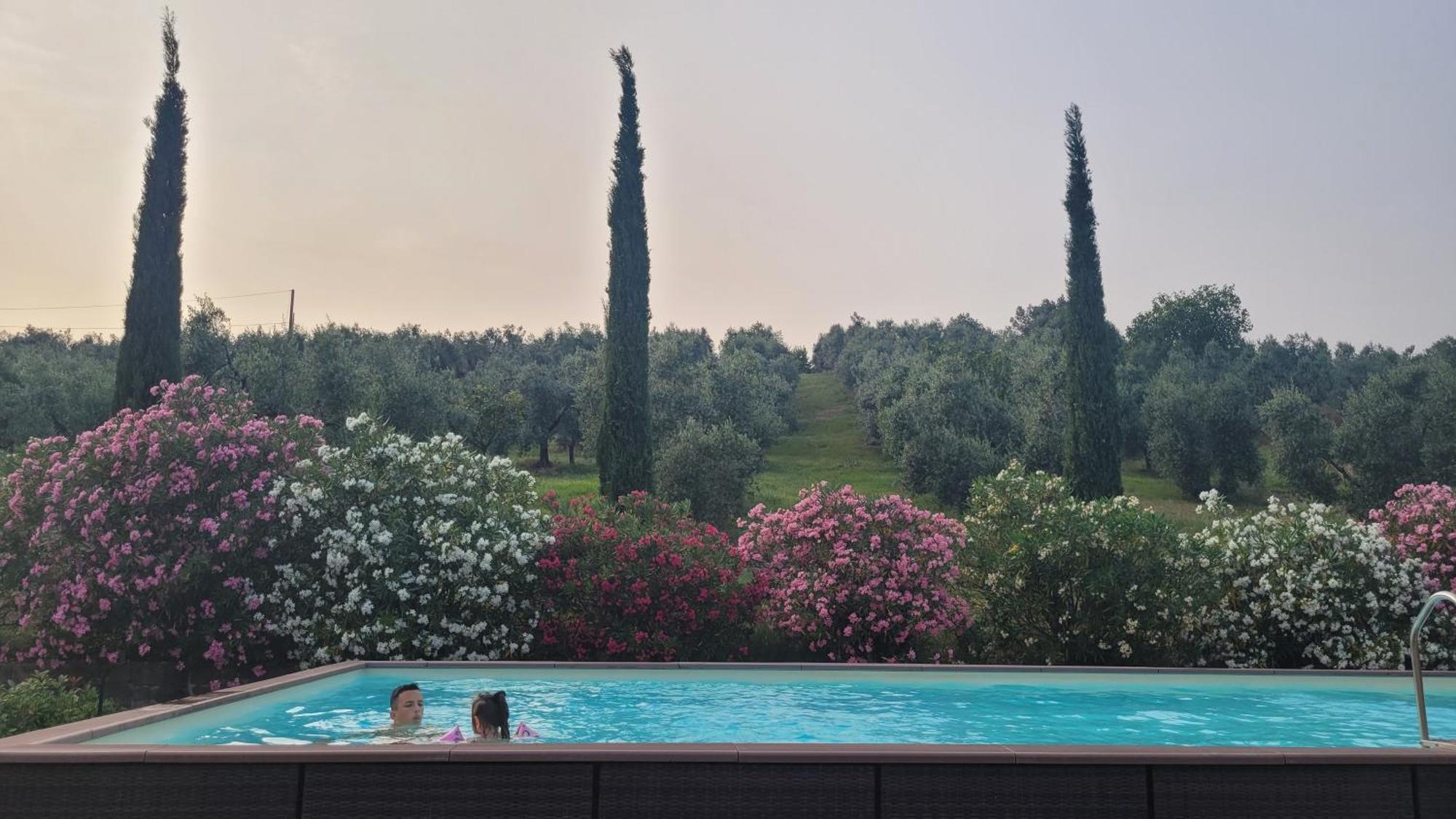 Agriturismo Podere Casalone Limite Экстерьер фото