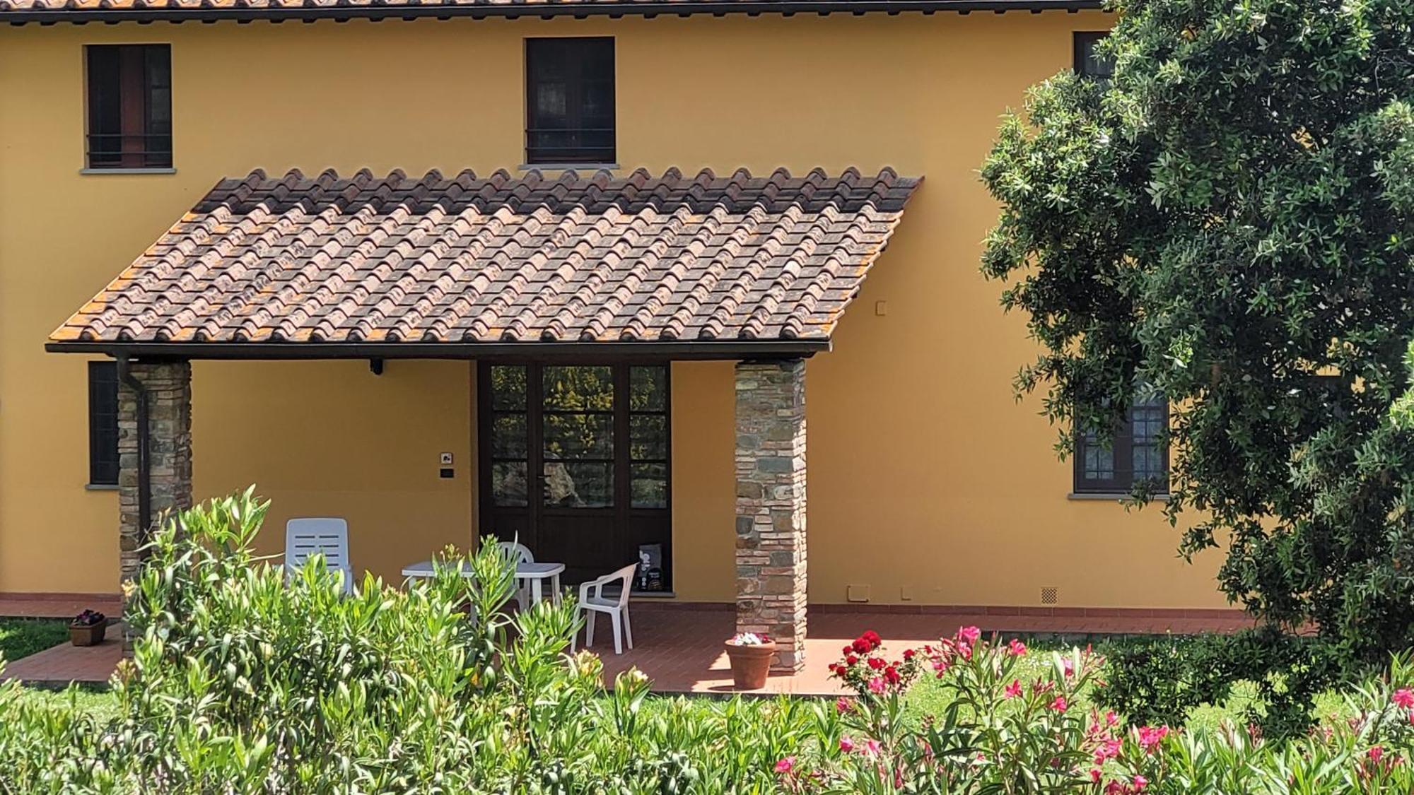 Agriturismo Podere Casalone Limite Экстерьер фото