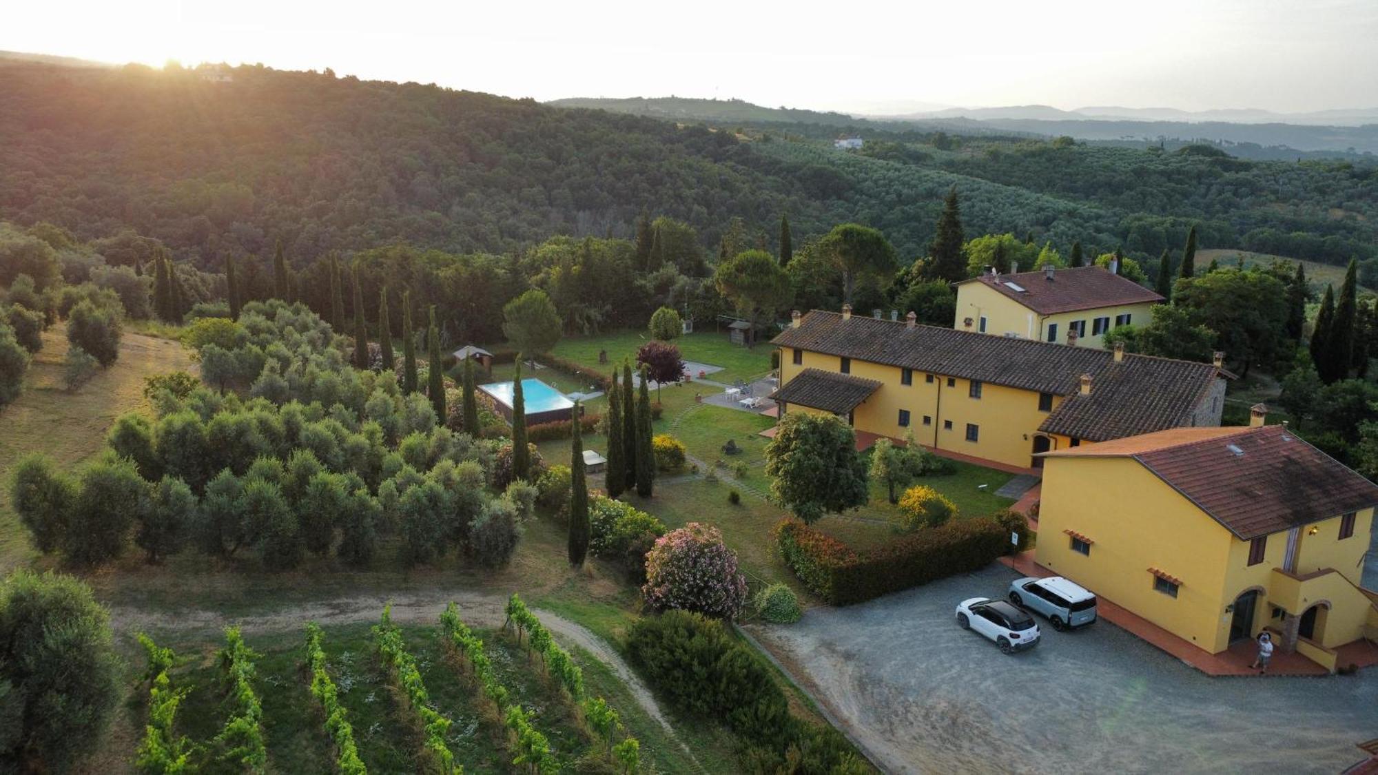 Agriturismo Podere Casalone Limite Экстерьер фото